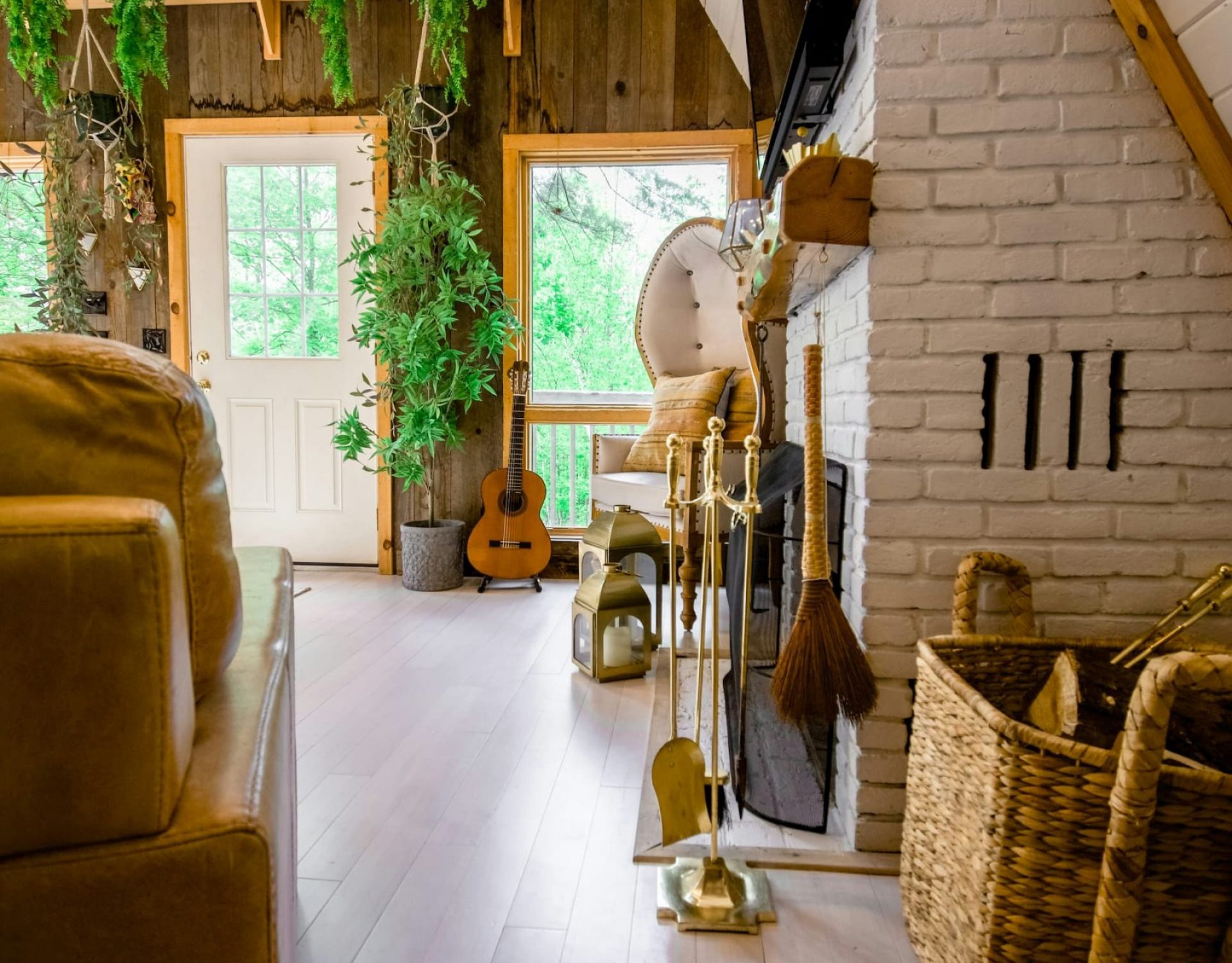 andrea-davis-pK85wI_ZjuY-unsplash (1)